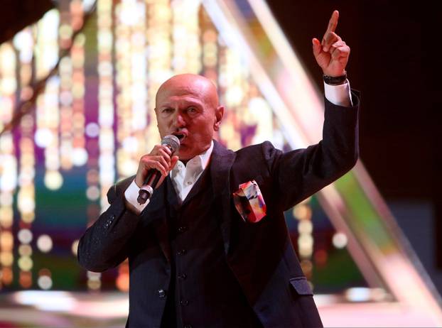 Concert of Saban Saulic held in Stark arena.Koncert Sabana Saulica odrzan u Stark areni.