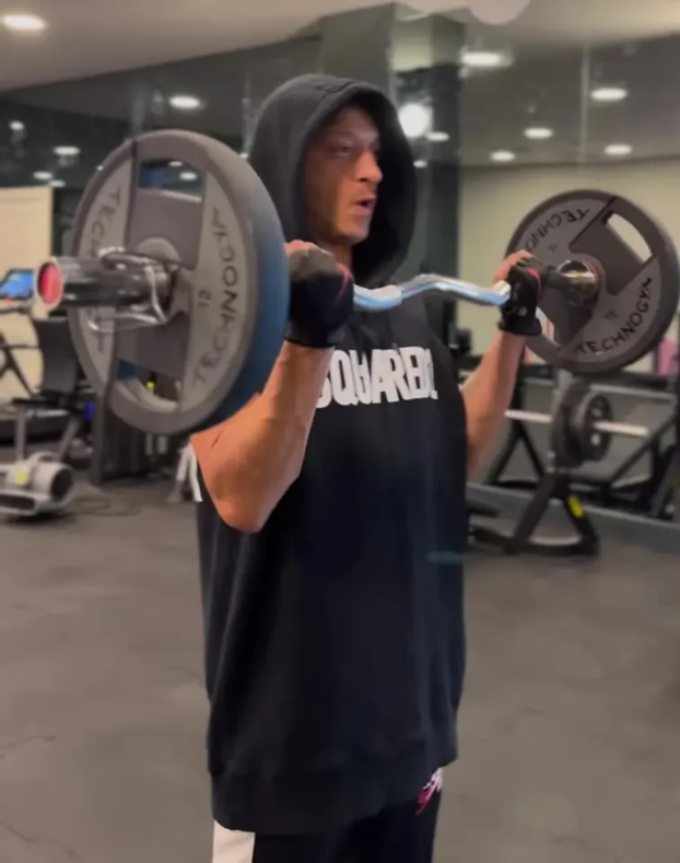 Bivši realovac šokirao fizičkom preobrazbom. Postao snagator