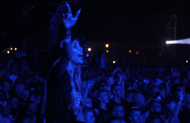 Dugopolje: Thompson održao koncert na prepunom stadionu Hrvatskih vitezova