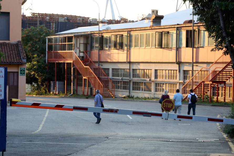 Drama u Puli: 'Neka se Vlada odluči. Radnicima je dosta igre'