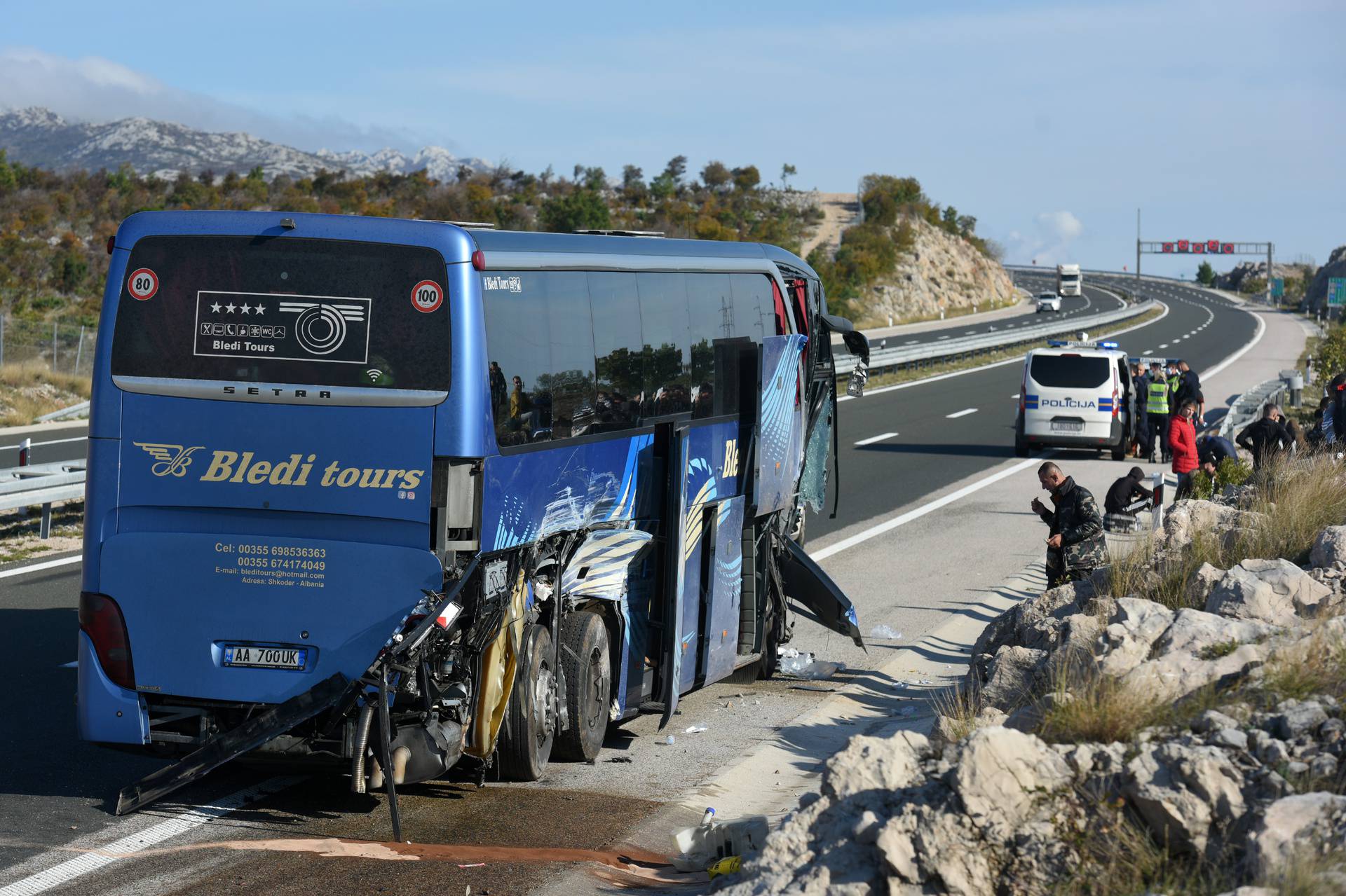 Kod odmorišta Jasenice na autocesti A1 autobus izletio s ceste