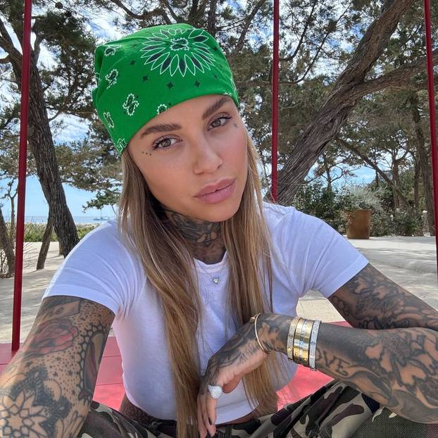 FOTO Od 'Tigrice' do odvjetnice. Ovo su paragvajske i francuske WAGS-ice: Koje su zanosnije?