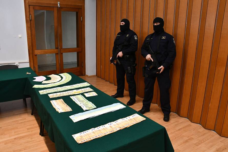 Požeška policija oduzela preko dvije tona duhana i 43.000 €!  A to im nije ni najveća zapljena