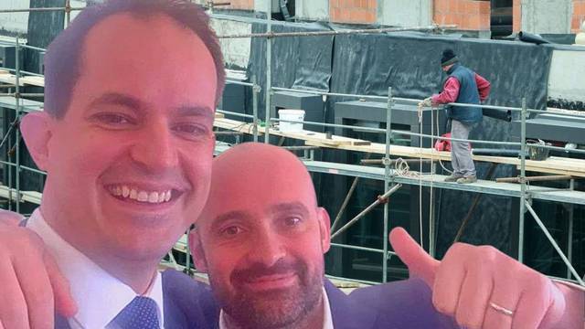 Kako je 'selfie' popeglao sukob između dva ministra zbog kojeg su kasnili građevinski projekti
