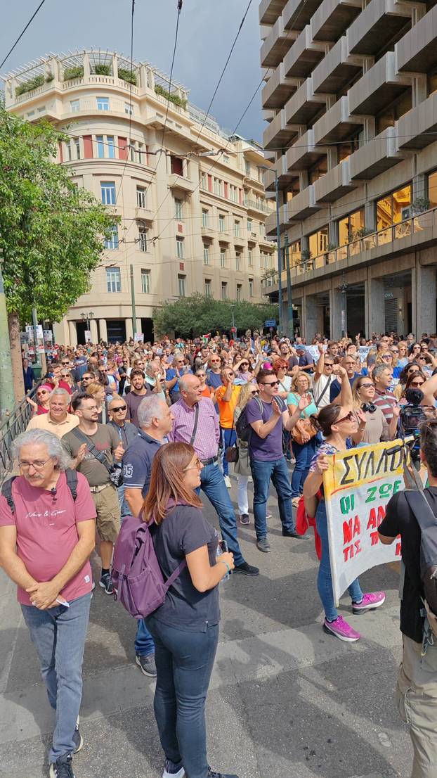 VIDEO Štrajk u Ateni: Blokiran centar, tisuće na ulicama...