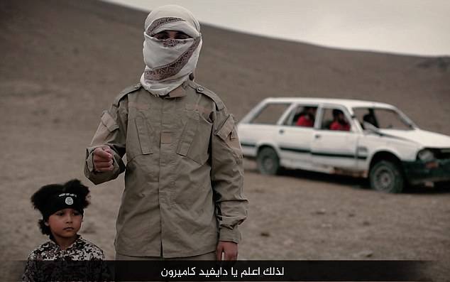 Jihadi Junior (4) u zrak digao automobil s četiri  zatvorenika