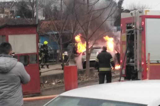 'Žena je izašla iz njega trenutak prije nego li je eksplodirao!'