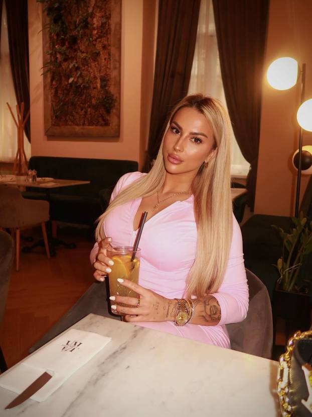 FOTO Tko je češka novinarka koja je izbezumila trenera? 'Nemam baš iskustva u ovom'