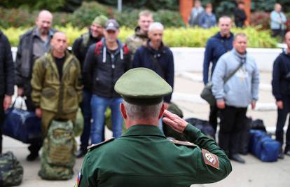 Putin ih  traži da ubijaju i ginu za Rusiju, ali bez opreme?! 'Sve sami moramo kupiti, skupo je...'