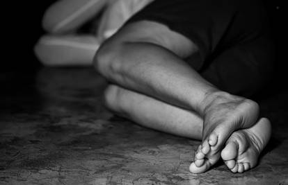 UŽAS U RIMU Migranti silovali curu! Zaručnik morao gledati