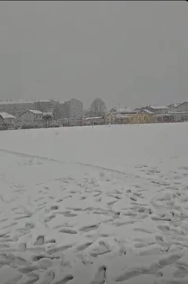 FOTO Dolove i brijeg zabijelio je snijeg: Ovako izgledaju tereni u Koprivnici, Varaždinu, Zaprešiću