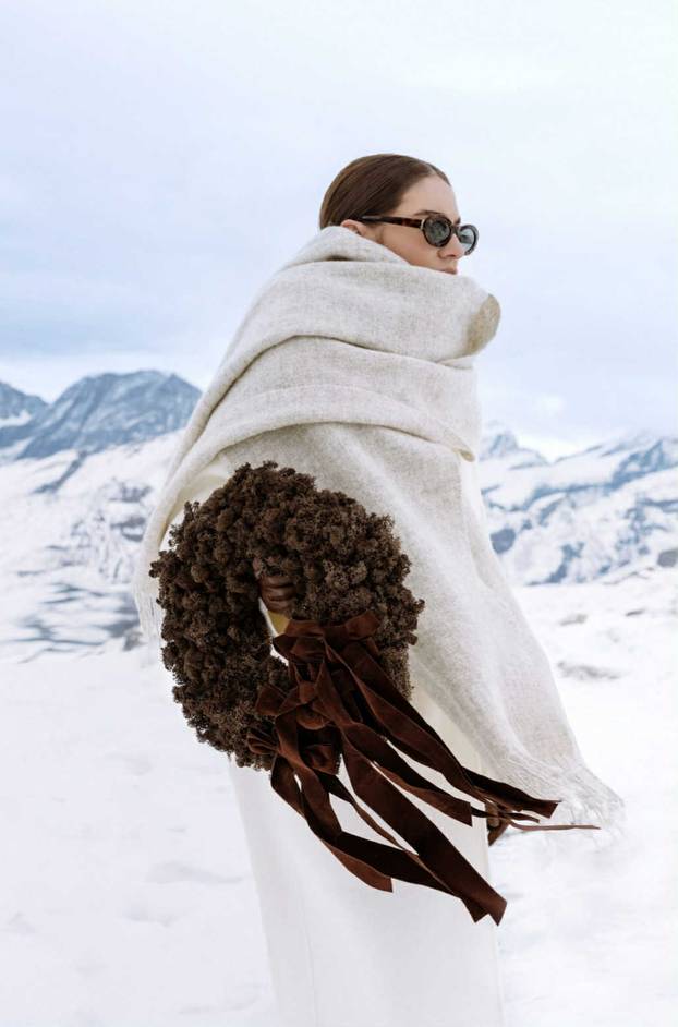 FOTO Domaći kreativci svojim vijencima za vrata stvaraju blagdansku magiju već na ulazu