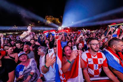 Velika fotogalerija: Thompson zapjevao pred punim stadionom