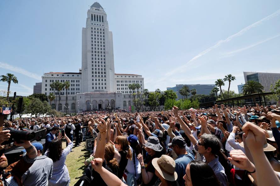 U.S. Sen. Sanders and U.S. Rep. Ocasio-Cortez hold a rally in Los Angeles