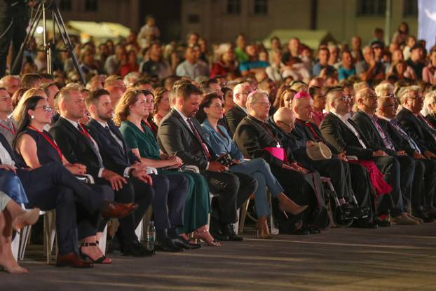 Svečano otvorenje 59. Đakovačkih vezova