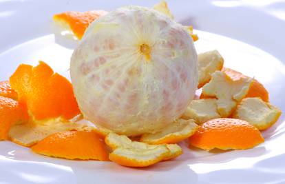 Ne bacajte narančinu koru: Top 7 koristi za kućanstvo i ljepotu