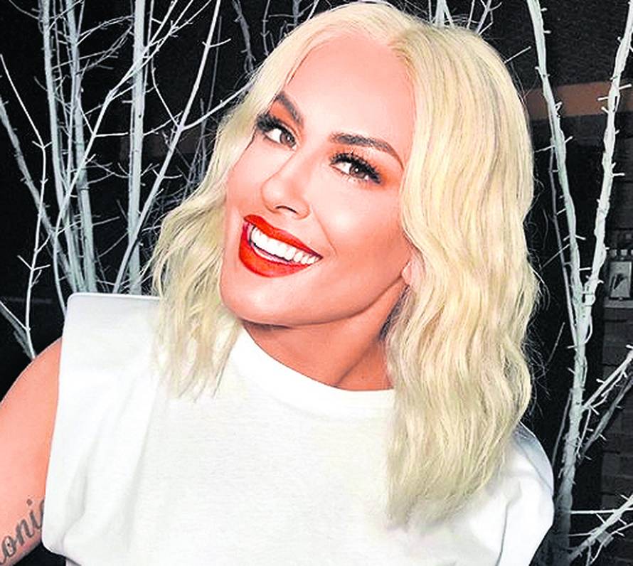 Skrivaju tragove starih ljubavi: Tetovirali su se pa prekinuli...