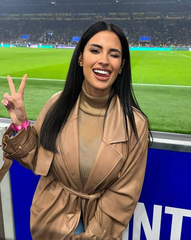 FOTO Diletta Leotta dobila je konkurenciju. Zbog ljepotice derbi Italije bio u drugom planu