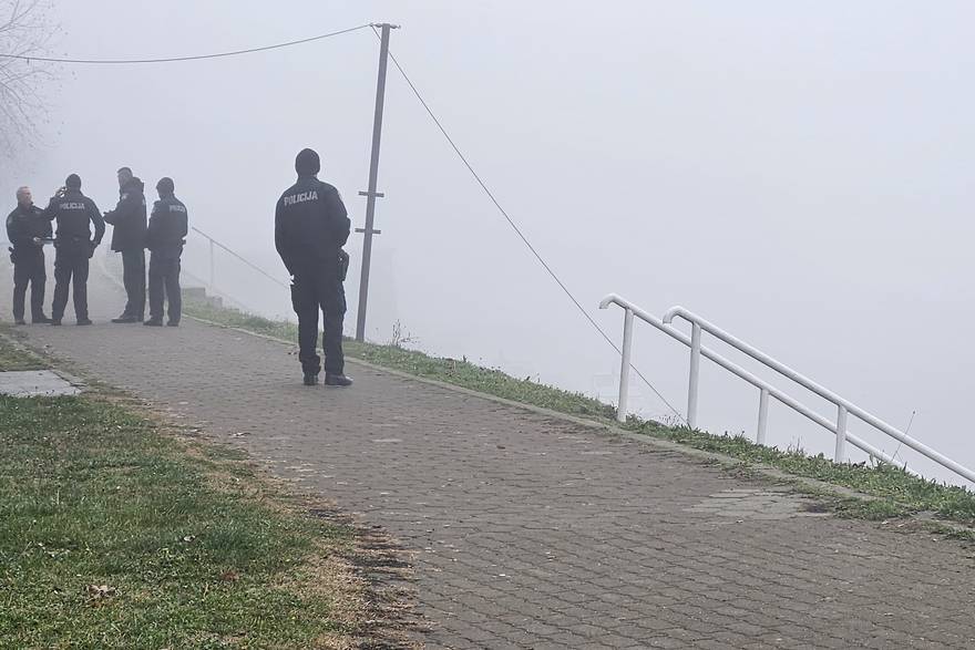 Trojica migranata poginuli su u prevrtanju čamca u Sl. Brodu