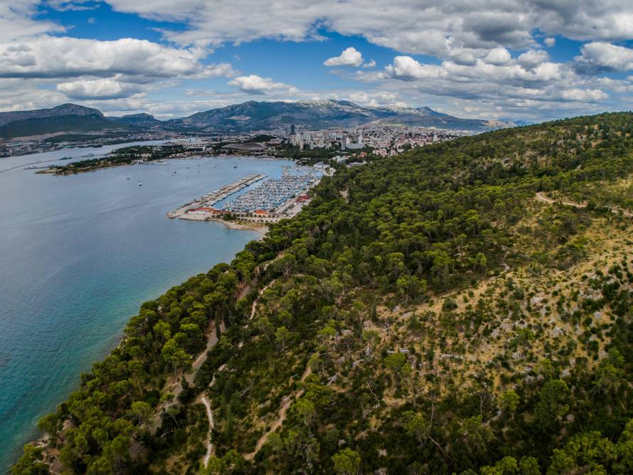 Pronašli 85-godišnjaka koji je u utorak nestao u Splitu! Locirali su ga dronom na Marjanu...