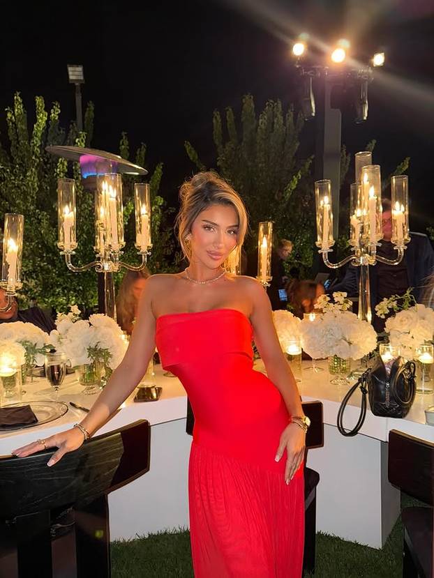 FOTO Tijelo joj je čista poezija! Lauren je najbolja motivacijska influencerica 2025. godine