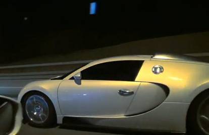 Bogata mladež po Dubaiju juri u autima od 750 KS