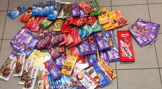 Skromna i velika srca: Lara je skupila 103 čokolade za djecu