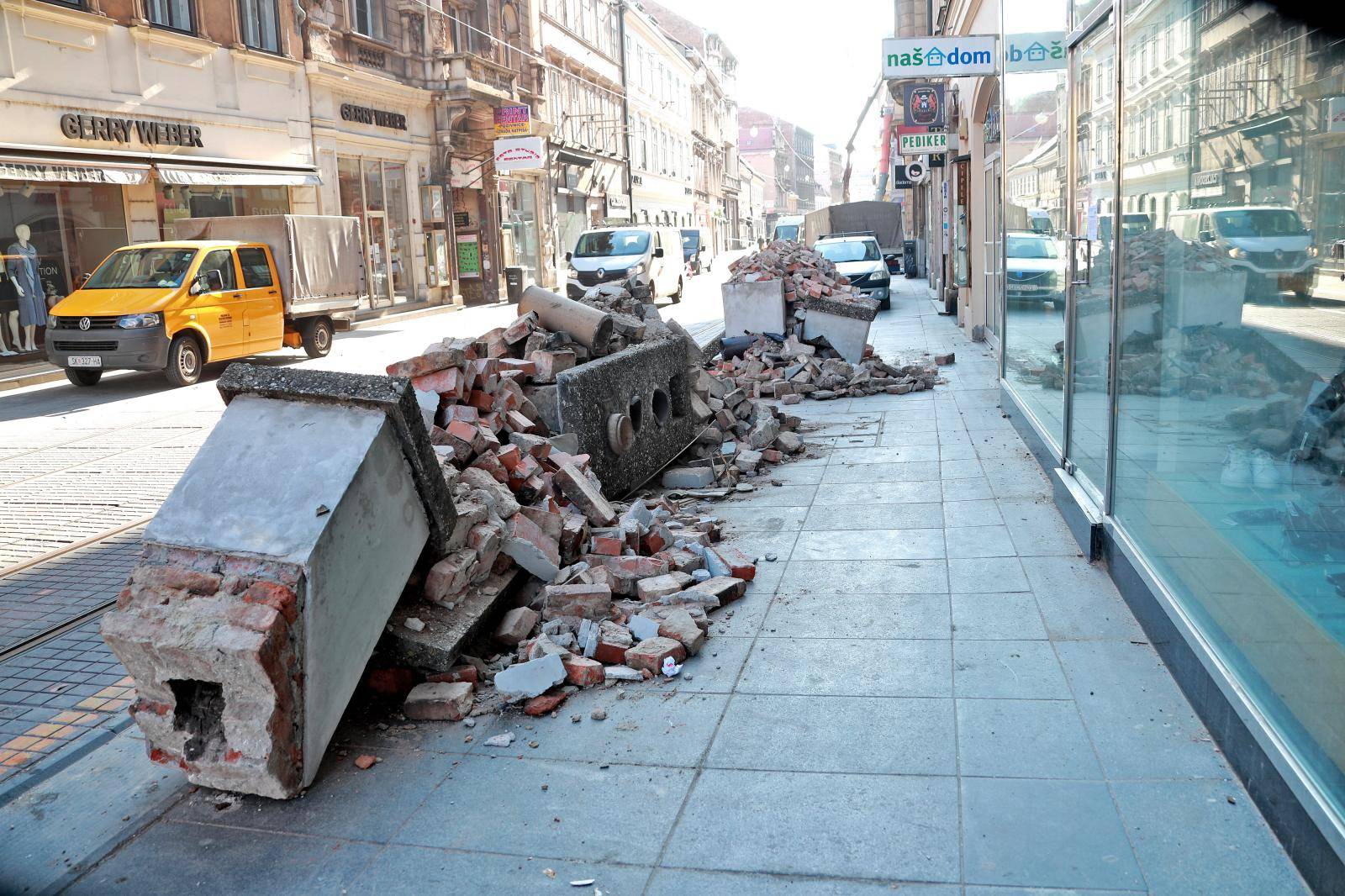 Zagreb mjesec dana nakon potresa