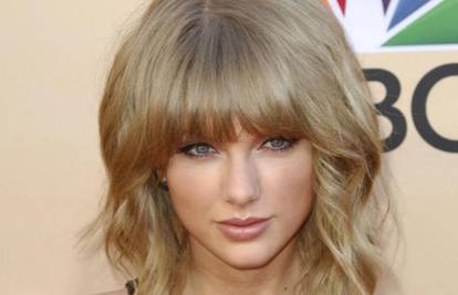 Taylor Swift izmamila osmijeh obožavateljici koja ima rak...