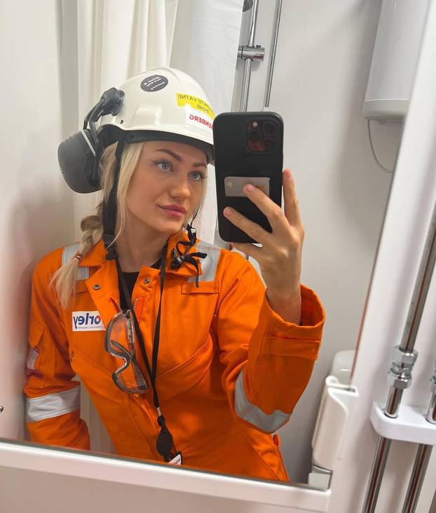 FOTO Plavokosa ljepotica radi na naftnoj platformi: Ljude to šokira! Dižem se u četiri ujutro