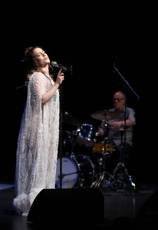 Zagreb: Koncert "Najljepše pjesme hrvatskih diva" u izvedbi Ane Uršule Najev