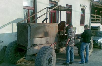 Od kamiona, kombajna i viljuškara napravio traktor