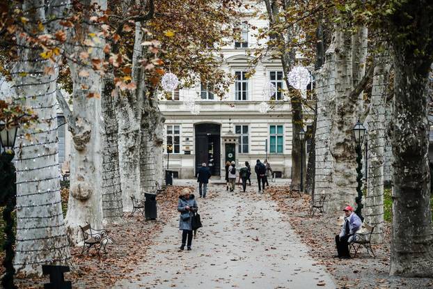 Zrinjevac ususret Adventu