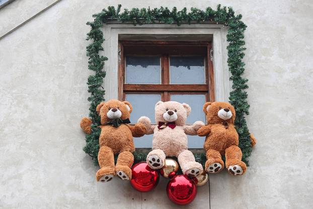 Zagreb: Kuća u Maloj ulici ukrašena za advent