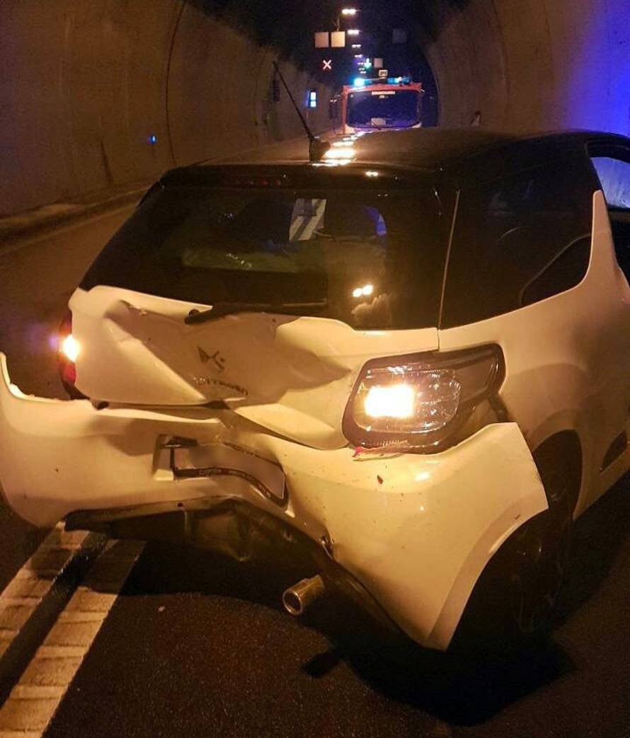Šok u tunelu Učka: Otpao dio ventilacije, sudarila se dva auta