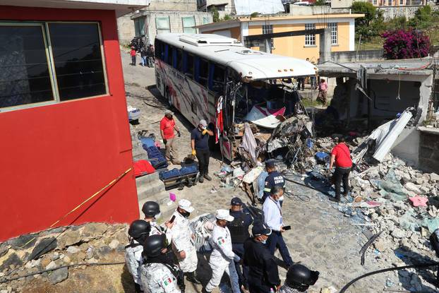 MEXICO-JOQUICINGO-BUS ACCIDENT
