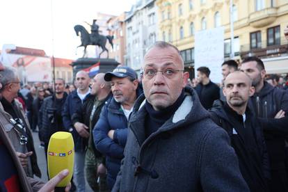 Prosvjed u Zagrebu podržali su i neki od političara: Došli su Bulj, Miletić, Grmoja, Raspudić...