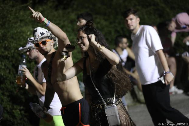 Ljubitelji tehno glazbe dolaze na treću i zadnju noć Ultra Europe festivala 2025.