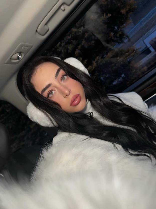 FOTO Argentinska pjevačica je ostavila Yamala zbog realovca?!