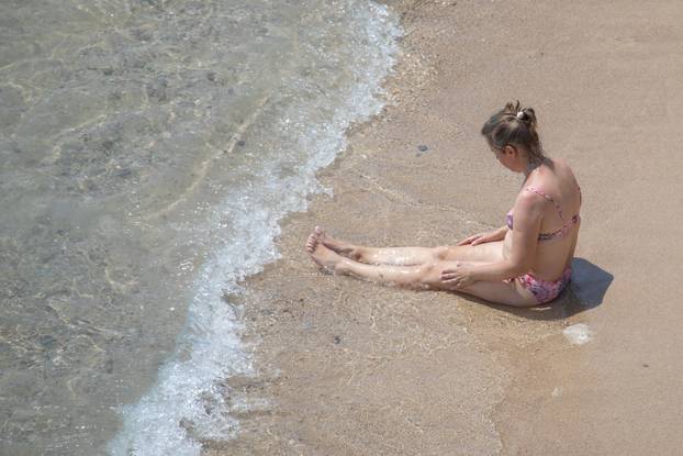 Dubrovnik: More i kupanje najbolji je način za "spas" od sunca i vrućine
