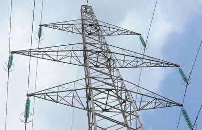Bez struje: Orkanska je bura ponovo oštetila dalekovode