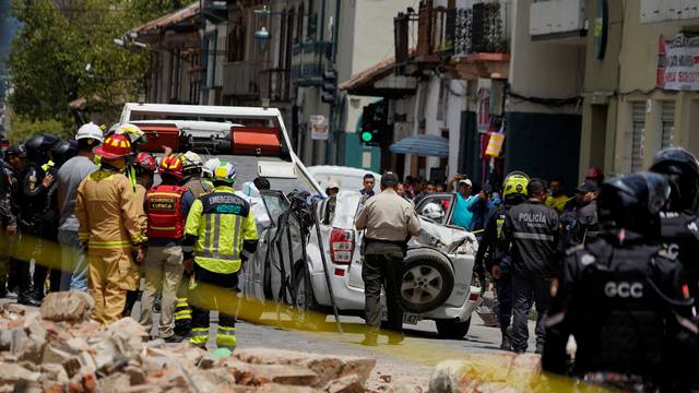 Aftermath of an earthquake in Cuenca