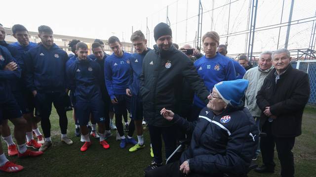 Zagreb: Nogometne legende posjetile igraÄe GNK Dinamo