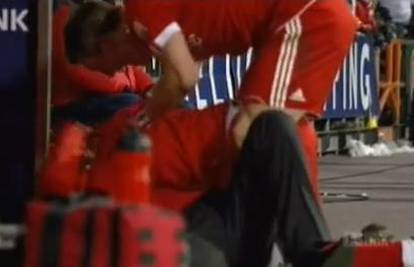 'Padavičar' na klupi: Van Gaal od sreće pao na leđa