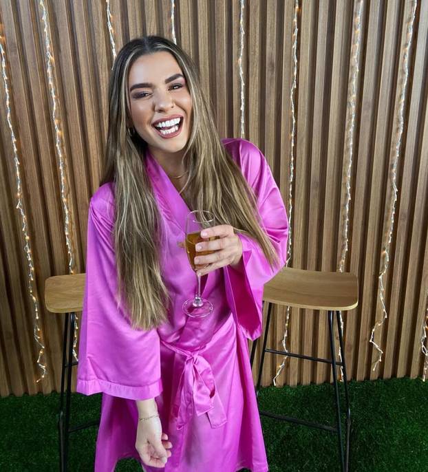 Majka dala otkaz u banci zbog zarade na internetu: 'Prijavili su policiji da ugrožavam djecu'