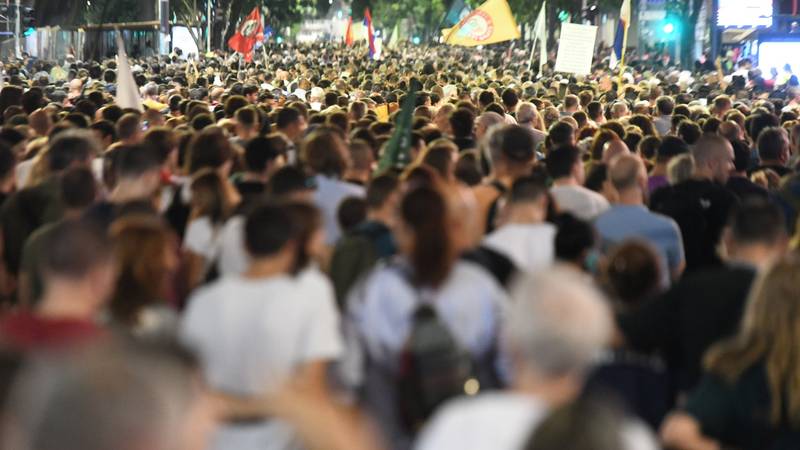 Srbija: Žandarmerija 'razbila' prosvjede, ozlijeđeno više ljudi, priveli su neke prosvjednike