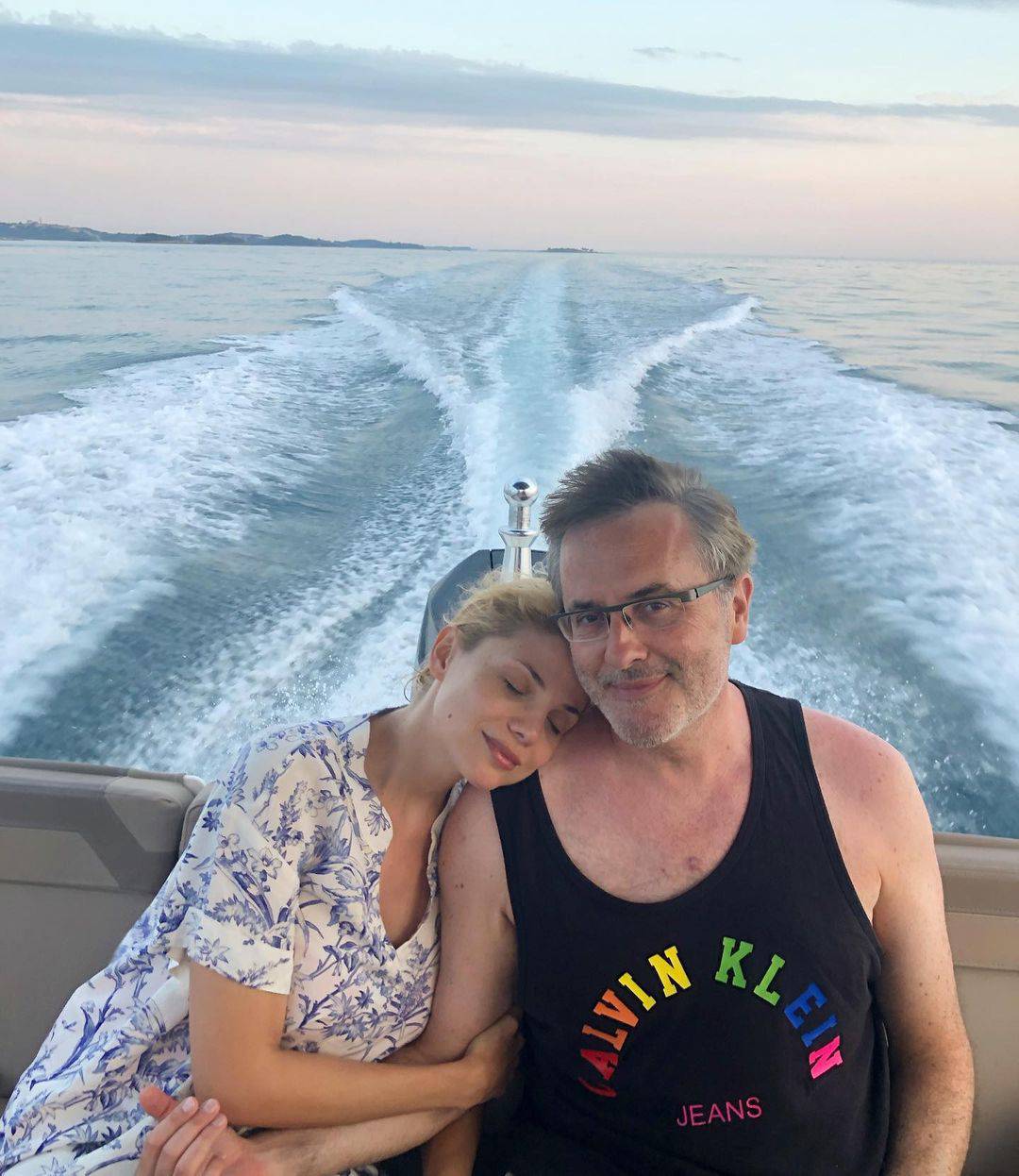 Tarik i Lejla uživaju na brodu, s pratiteljima podijelili trenutak nježnosti: To je ljubav, divni ste