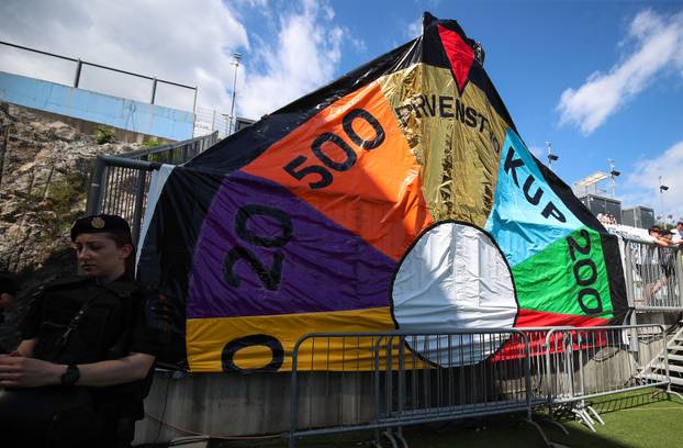 Rijeka: Navijači se okupljaju uoči utakmice Rijeka - Belupo