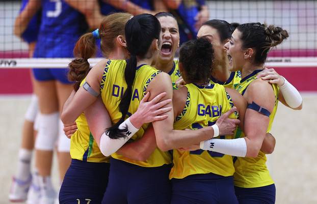 Women's World Championships - Semi Final - Italy v Brazil