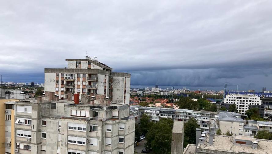 FOTO Pogledajte oluju koja stiže u Zagreb: Na snazi meteoalarm
